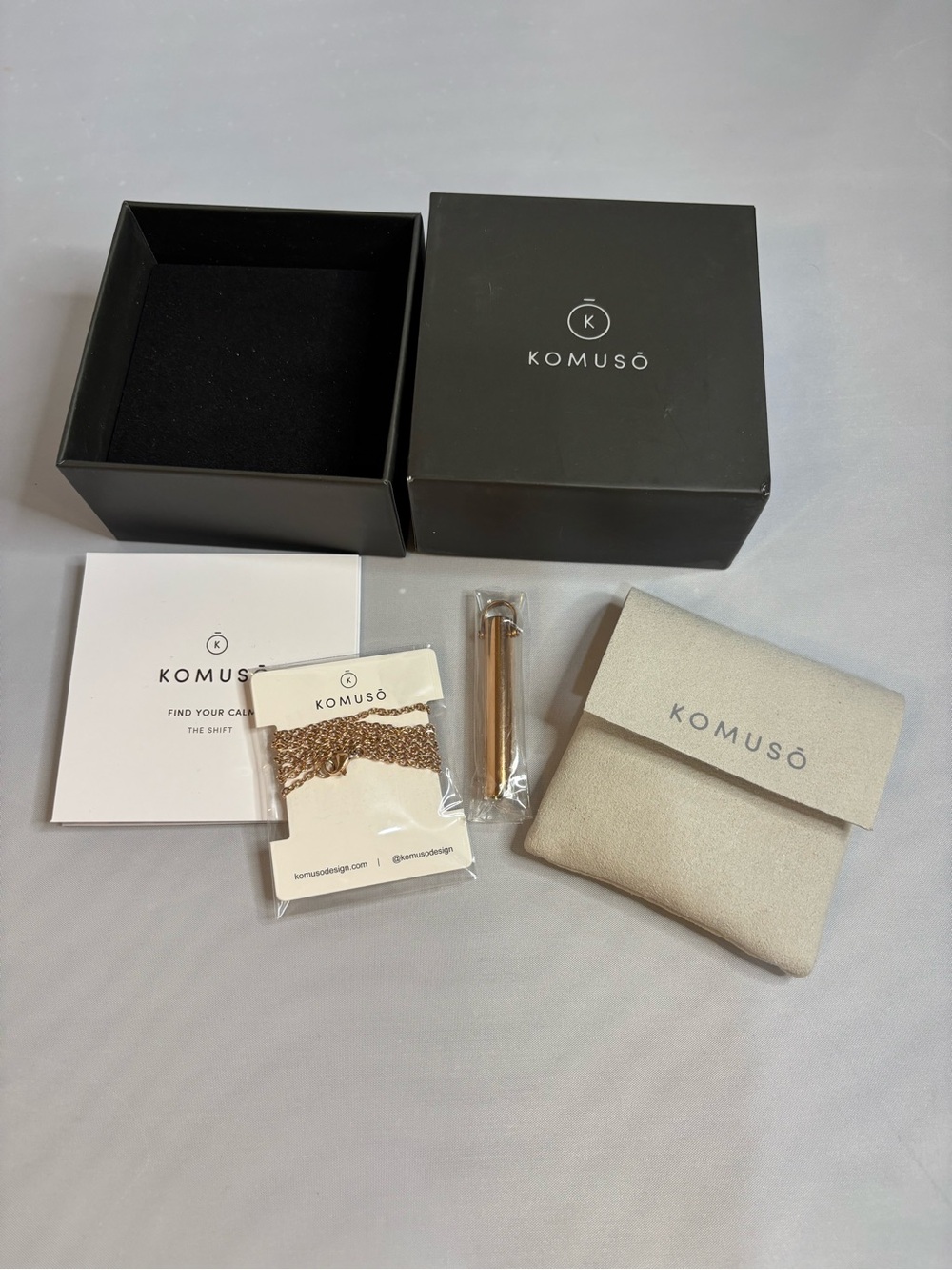 Gold Aromatherapy Necklace with Pouch